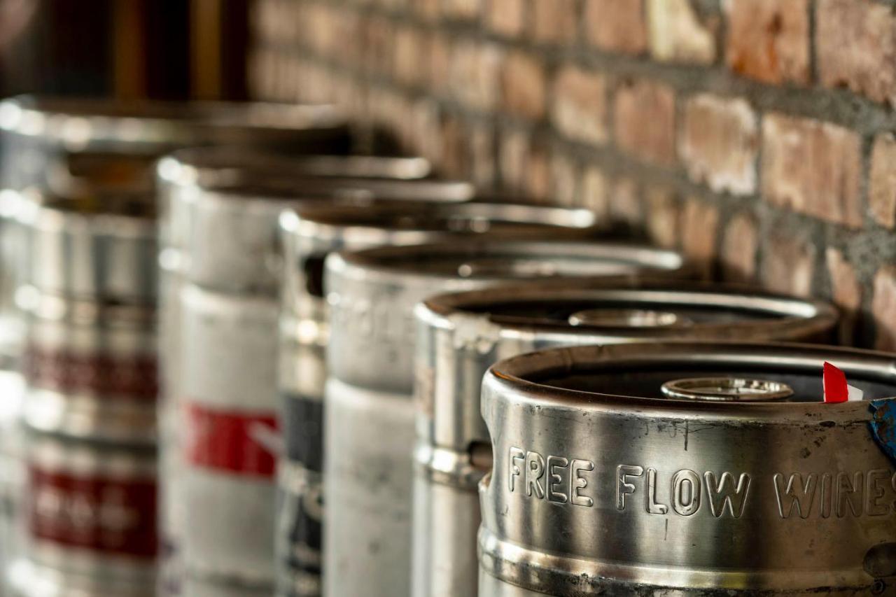 Ski Inn Taphouse Hotel Sisters Eksteriør bilde